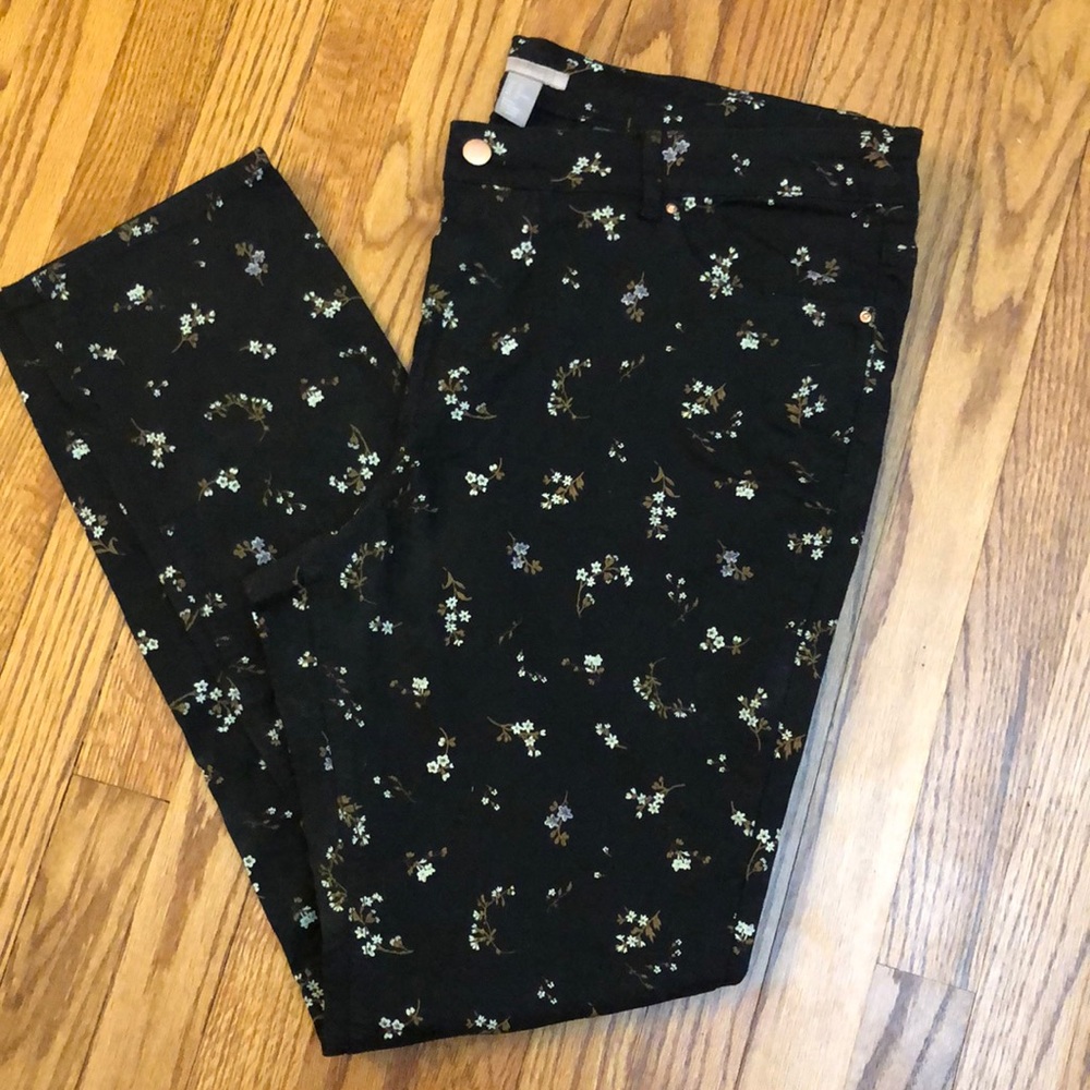 New without tags! Pattered skinny jean